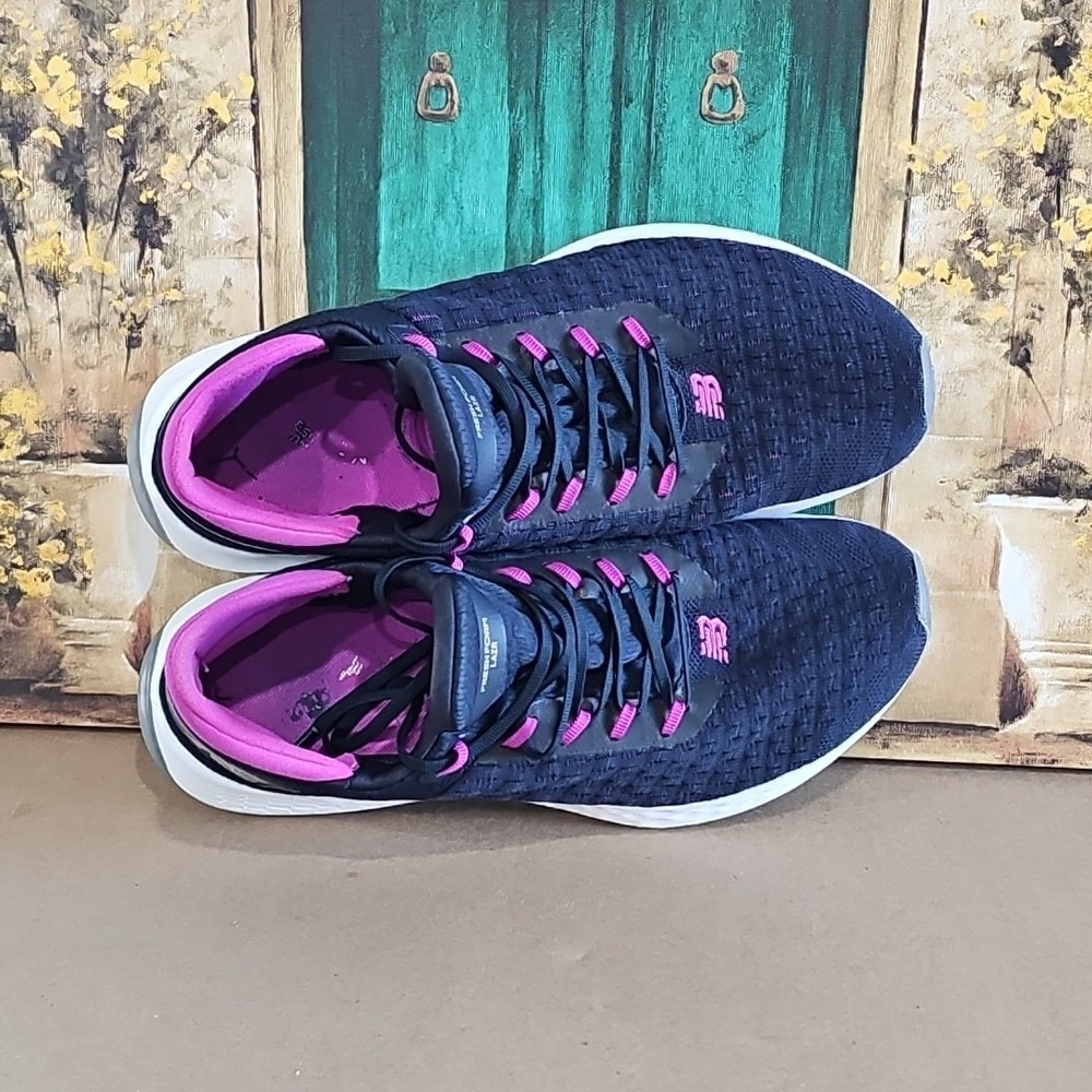 New Balance Fresh Foam Lazr v2 Women's Athletic Running Gym Shoes Size 9 Blue - Picture 7 of 8